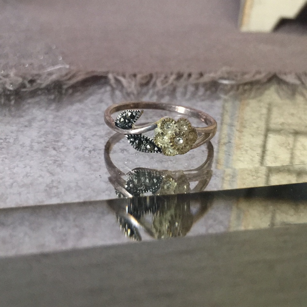 925 Flower Ring - image 3